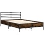 Estructura cama madera ingeniería metal roble ahumado 140x200cm de vidaXL, Camas y somieres - Ref: Foro24-3280044, Precio: 13...