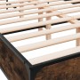 Estructura cama madera ingeniería metal roble ahumado 140x200cm de vidaXL, Camas y somieres - Ref: Foro24-3280044, Precio: 13...