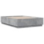 Estructura de cama madera de ingeniería gris hormigón 140x190cm de vidaXL, Camas y somieres - Ref: Foro24-3209733, Precio: 15...