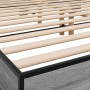 Estructura cama madera ingeniería metal gris Sonoma 180x200 cm de vidaXL, Camas y somieres - Ref: Foro24-3280225, Precio: 133...