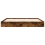 Estructura de cama madera de ingeniería roble ahumado 135x190cm de vidaXL, Camas y somieres - Ref: Foro24-842046, Precio: 84,...