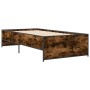 Estructura cama madera ingeniería metal roble ahumado 90x190 cm de vidaXL, Camas y somieres - Ref: Foro24-845248, Precio: 73,...