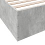 Estructura de cama madera de ingeniería gris hormigón 200x200cm de vidaXL, Camas y somieres - Ref: Foro24-3280989, Precio: 13...