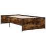 Estructura cama madera ingeniería metal roble ahumado 90x200 cm de vidaXL, Camas y somieres - Ref: Foro24-845243, Precio: 91,...