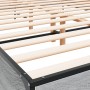 Estructura cama madera ingeniería metal gris Sonoma 150x200 cm de vidaXL, Camas y somieres - Ref: Foro24-3280005, Precio: 159...