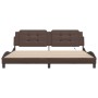 Estructura cama con luces LED cuero sintético marrón 200x200 cm de , Camas y somieres - Ref: Foro24-3214133, Precio: 212,25 €...