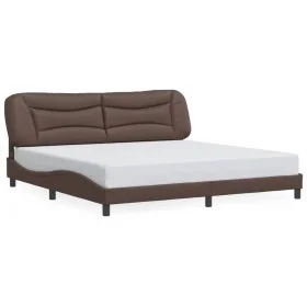 Estructura cama con luces LED cuero sintético marrón 200x200 cm de , Camas y somieres - Ref: Foro24-3213957, Precio: 248,61 €...