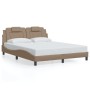 Estructura de cama con luces LED cuero PE capuchino 160x200 cm de , Camas y somieres - Ref: Foro24-3214033, Precio: 229,71 €,...