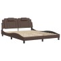 Estructura de cama con luces LED cuero PE marrón 160x200 cm de , Camas y somieres - Ref: Foro24-3214031, Precio: 245,07 €, De...
