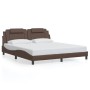 Estructura cama con luces LED cuero sintético marrón 180x200 cm de , Camas y somieres - Ref: Foro24-3214038, Precio: 212,46 €...