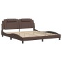 Estructura cama con luces LED cuero sintético marrón 180x200 cm de , Camas y somieres - Ref: Foro24-3214038, Precio: 212,46 €...