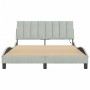 Estructura cama con luces LED terciopelo gris claro 140x190 cm de , Camas y somieres - Ref: Foro24-3213775, Precio: 205,94 €,...