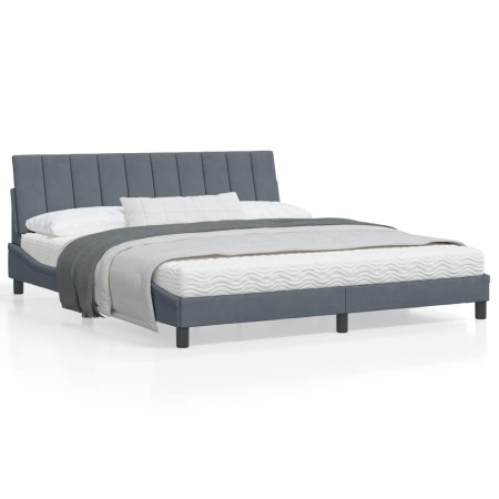 Estructura cama con cabecero terciopelo gris oscuro 180x200 cm de , Camas y somieres - Ref: Foro24-3207862, Precio: 257,88 €,...