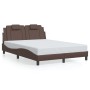 Estructura cama con luces LED cuero sintético marrón 140x200 cm de , Camas y somieres - Ref: Foro24-3214024, Precio: 233,75 €...