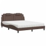 Cama con colchón cuero sintético marrón 160x200 cm de , Camas y somieres - Ref: Foro24-3208805, Precio: 437,64 €, Descuento: %
