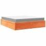 Cama con colchón madera maciza de pino marrón cera 180x200 cm de , Camas y somieres - Ref: Foro24-3281927, Precio: 465,81 €, ...