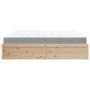 Cama con colchón madera maciza de pino 200x200 cm de , Camas y somieres - Ref: Foro24-3281922, Precio: 557,13 €, Descuento: %