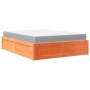 Cama con colchón madera maciza de pino marrón cera 140x200 cm de , Camas y somieres - Ref: Foro24-3281936, Precio: 406,46 €, ...