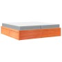 Cama con colchón madera maciza de pino marrón cera 200x200 cm de , Camas y somieres - Ref: Foro24-3281924, Precio: 547,22 €, ...