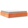Cama con colchón madera maciza de pino marrón cera 200x200 cm de , Camas y somieres - Ref: Foro24-3281924, Precio: 547,22 €, ...