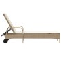 Tumbona con ruedas y cojín ratán sintético beige de , Tumbonas - Ref: Foro24-368312, Precio: 167,72 €, Descuento: %
