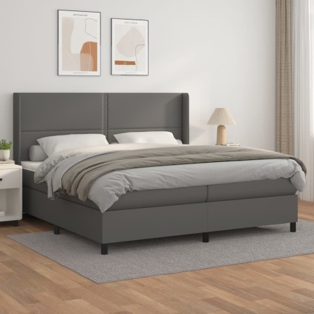 Cama box spring con colchón cuero sintético gris 200x200 cm de , Camas y somieres - Ref: Foro24-3132463, Precio: 711,19 €, De...