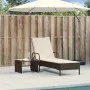 Liegestuhl mit Rädern und braunem Kunststoff-Rattankissen. von , Liegen - Ref: Foro24-368309, Preis: 171,41 €, Rabatt: %