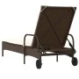 Liegestuhl mit Rädern und braunem Kunststoff-Rattankissen. von , Liegen - Ref: Foro24-368309, Preis: 171,41 €, Rabatt: %