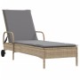 Tumbona con ruedas y cojín ratán sintético beige de , Tumbonas - Ref: Foro24-368311, Precio: 164,15 €, Descuento: %