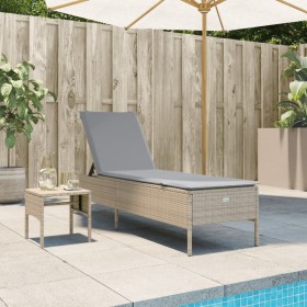 Tumbona con cojín y mesita ratán sintético beige de , Tumbonas - Ref: Foro24-4002731, Precio: 172,17 €, Descuento: %