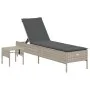 Tumbona con cojín y mesita ratán sintético gris claro by , Loungers - Ref: Foro24-4002733, Price: 174,08 €, Discount: %