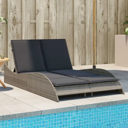 Tumbona con cojines ratán sintético gris 114x205x73 cm de , Tumbonas - Ref: Foro24-368289, Precio: 293,24 €, Descuento: %