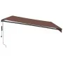 Toldo retráctil automático con luces LED marrón 500x300 cm de , Toldos - Ref: Foro24-3310219, Precio: 622,38 €, Descuento: %