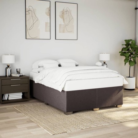 Cama sin colchón tela marrón oscuro 140x190 cm de , Camas y somieres - Ref: Foro24-3284474, Precio: 172,05 €, Descuento: %