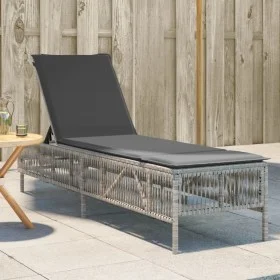 Tumbona con cojín ratán sintético gris claro de , Tumbonas - Ref: Foro24-4002742, Precio: 143,24 €, Descuento: %