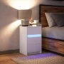 Mesita de noche con luces LED madera de ingeniería blanca de , Mesitas de noche - Ref: Foro24-852012, Precio: 69,02 €, Descue...