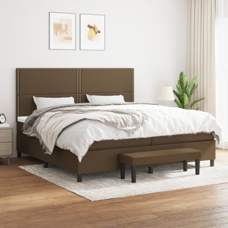 Cama box spring con colchón tela marrón oscuro 200x200 cm de , Camas y somieres - Ref: Foro24-3136624, Precio: 741,11 €, Desc...