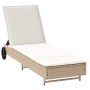 Tumbona con ruedas y cojín ratán sintético beige de , Tumbonas - Ref: Foro24-4104037, Precio: 159,77 €, Descuento: %