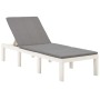 Tumbona con cojín plástico blanco de vidaXL, Tumbonas - Ref: Foro24-315828, Precio: 170,48 €, Descuento: %