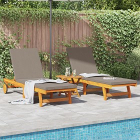 Sillones de sol con ruedas 2 pcs, mesa y cojín de madera de acacia de , Tumbonas - Ref: Foro24-3325209, Precio: 451,46 €, Des...