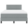 Marco de cama con colchón Gris claro Tela 120 x 200 cm de , Camas y somieres - Ref: Foro24-3342121, Precio: 390,02 €, Descuen...