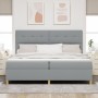 Estructura de Cama con Colchón Gris Claro Tela 200 x 200 cm de , Camas y somieres - Ref: Foro24-3343124, Precio: 678,63 €, De...