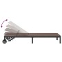 Tumbonas 2 pcs con Ruedas y Mesa Marrón Poliratán de , Tumbonas - Ref: Foro24-42004130, Precio: 266,54 €, Descuento: %