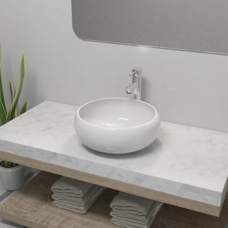Lavabo de baño redondo con grifo mezclador cerámica blanco de , Lavabos - Ref: Foro24-275495, Precio: 97,80 €, Descuento: %