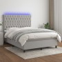 Cama box spring colchón y luces LED tela gris claro 140x200 cm de vidaXL, Camas y somieres - Ref: Foro24-3135117, Precio: 490...
