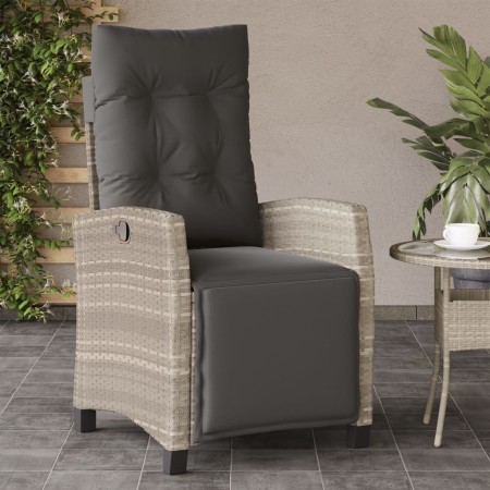 Sillón reclinable de jardín con reposapiés ratán PE gris claro en Sillas de jardín | Comprar online en Foru.es