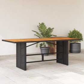 Mesa de jardín superficie de madera ratán PE negro 190x80x74 cm en Mesas de jardín | Comprar online en Foru.es