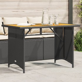 Mesa de jardín superficie de madera ratán PE negro 110x68x70 cm en Mesas de jardín | Comprar online en Foru.es