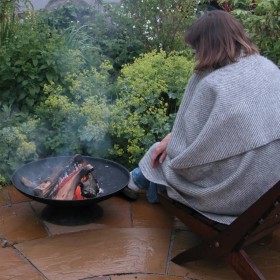 Guarda leña en forma de cuenco, Esschert Design L FF44 de Esschert Design, Chimeneas - Ref: Foro24-404619, Precio: 89,85 €, D...