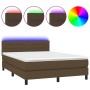 Cama box spring colchón luces LED tela marrón oscuro 140x200cm de vidaXL, Camas y somieres - Ref: Foro24-3133240, Precio: 438...